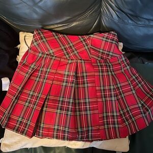 Shein plaid mini skirt never worn